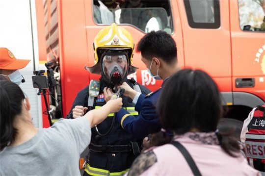 上海消防联动《光与夜之恋》开展消防科普  数字IP助力社会公共事业(图8)