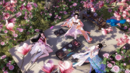 美女BOSS被逆水寒玩家抢着扒衣服，太魅惑了！(图1)
