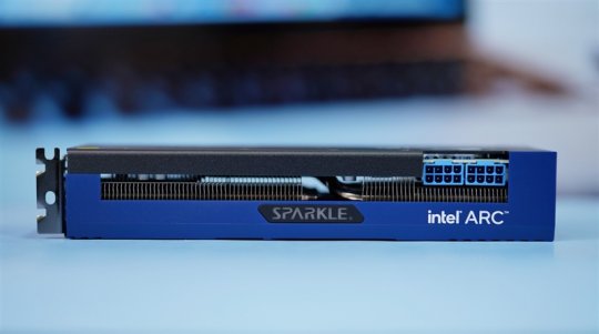 撼与Intel Arc A750 Orc OC评测：性能媲美RTX 3060的优质显卡(图7)