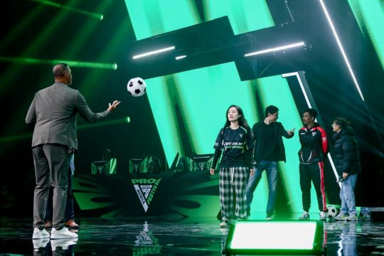 FC PRO足球世界嘉年华落幕！古利特空降现场&amp;贝尔视频连线，中国先锋队一冠一亚表现优(图9)